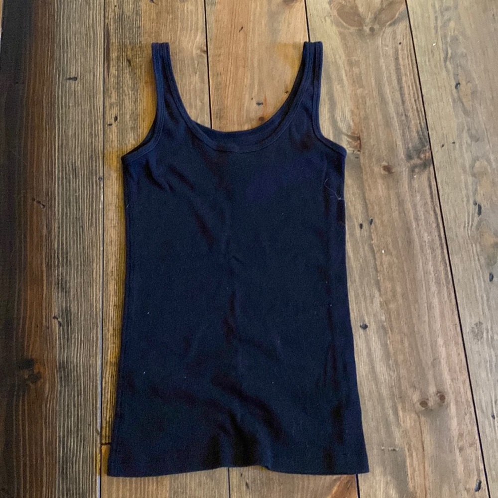 Black tank. Aeropostale